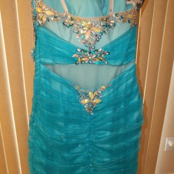 Turquoise Blue Strapless Embellished Fit & Flare Formal Go… - Picture 5 of 6